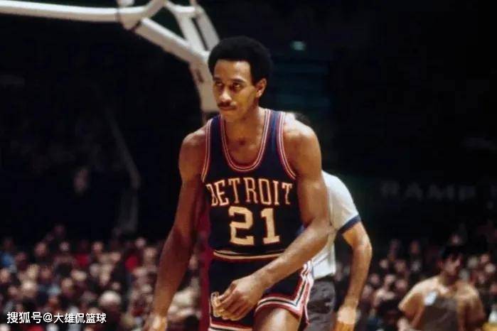 更在球迷中 更在球迷中